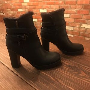 Guess Boots - black - size 7 1/2